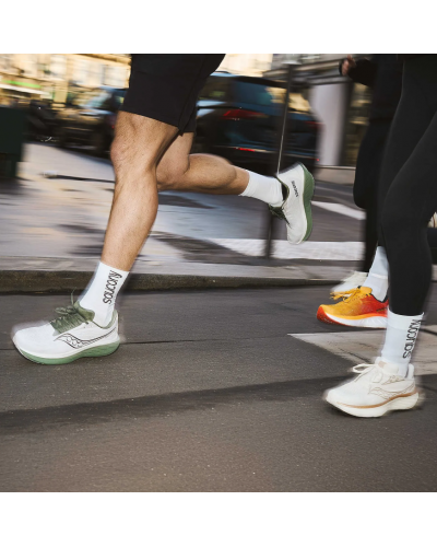 Чоловічі кросівки для бігу Saucony RIDE 18 (S21000-138)