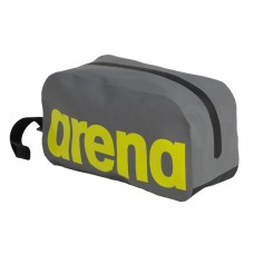 Косметичка Arena Big Logo Dry Beauty Case (005621-500)