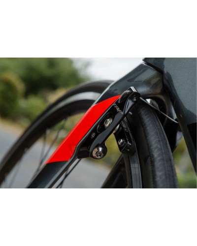 Велосипед шосейний Giant Trinity Advanced Pro Charcoal/Neon Red (2000015106)