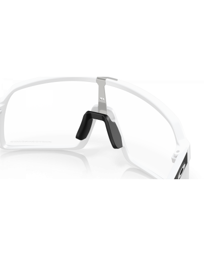 Сонцезахисні окуляри Oakley SUTRO Matte White/Photochromic (OO9406-9937)