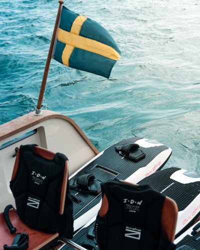 Доска для серфинга с электромотором Awake Rävik 3